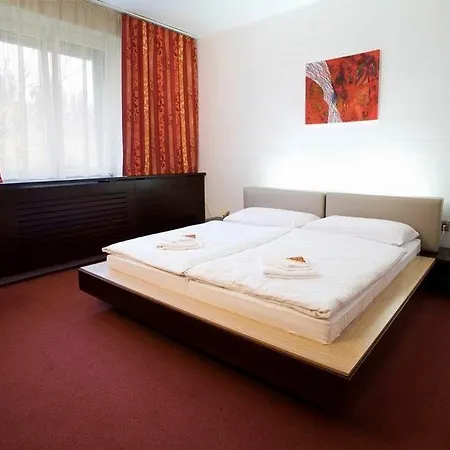 Hotel Echo 3*