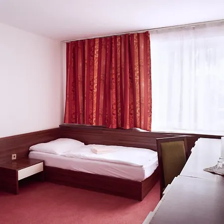 Echo Hotel